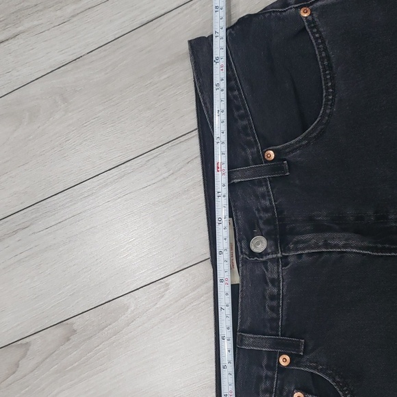 3/$65 Levi's home cut shorts - Picture 7 of 7